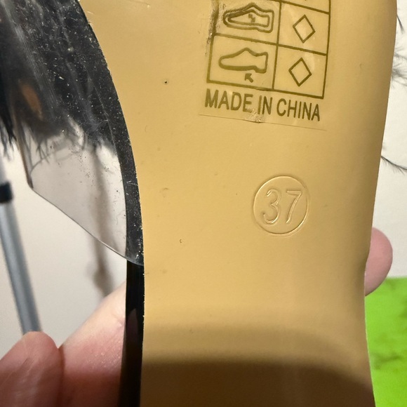 Elegant Black Feathered Women's Mules - Picture 4 of 4